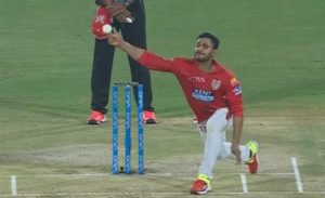 Tiwari Malinga action IPL 2018
