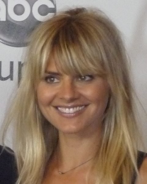 Eliza Coupe, Best Medicine cast