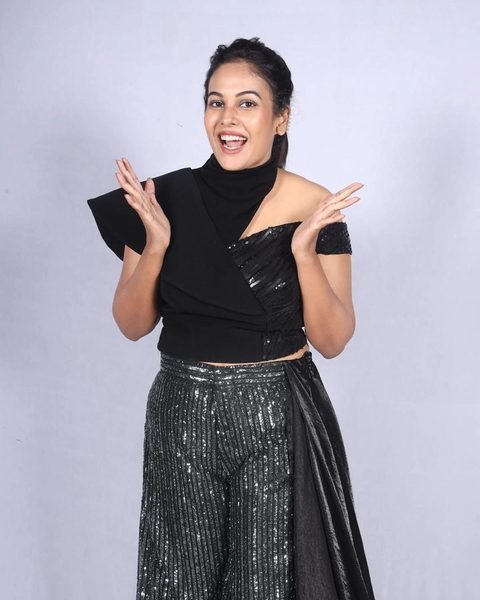 Chandini Tamilarasan, actress evicted from Bigg Boss Tamil 10 in Week 6