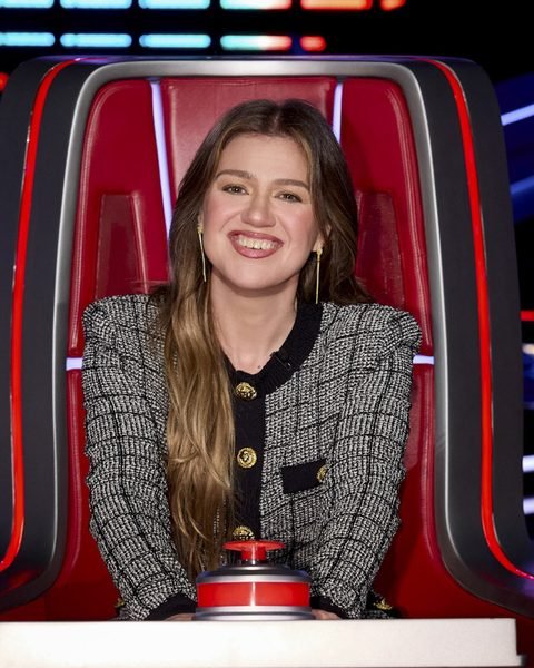 Kelly Clarkson, coach on The Voice Season 30